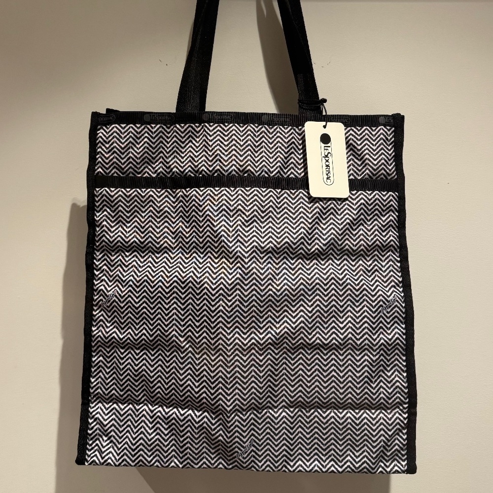NWT LeSportSac Large Book - Classic Herringbone Pattern